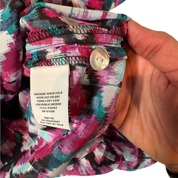 Ruby Rd. Woman Button Front Blouse 16W Multicolor Ikat Print Roll Tab Sleeve 148 - Picture 5 of 9